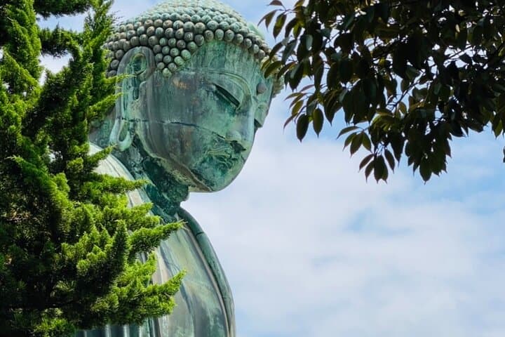 Historic Kamakura: Temples, Shrines and Street Food Private Walking Tour — photo 2