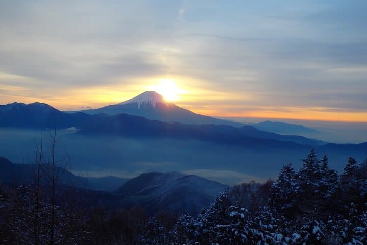 2-Day Private Guided Overnight Hike & Buddhist Temple Stay in Shichimenzan — photo 1