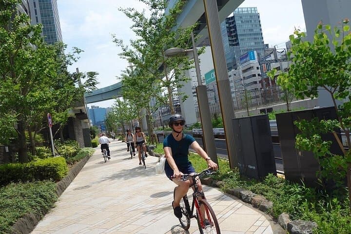 Tokyo Guided Small-Group Biking Tour — photo 5