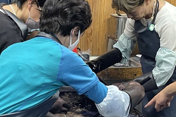 Roketsu dyeing experience: M course Roketsu Dyeing Experience — photo 10