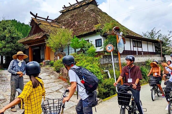 Private Guided Rural E Bike Mini tour in Aso Minamioguni — photo 4