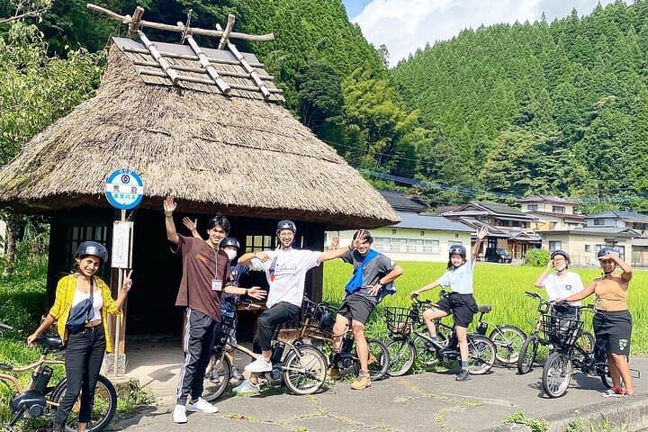 Private Guided Rural E Bike Mini tour in Aso Minamioguni — photo 6