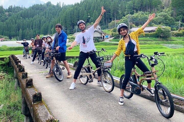 Private Guided Rural E Bike Mini tour in Aso Minamioguni — photo 7