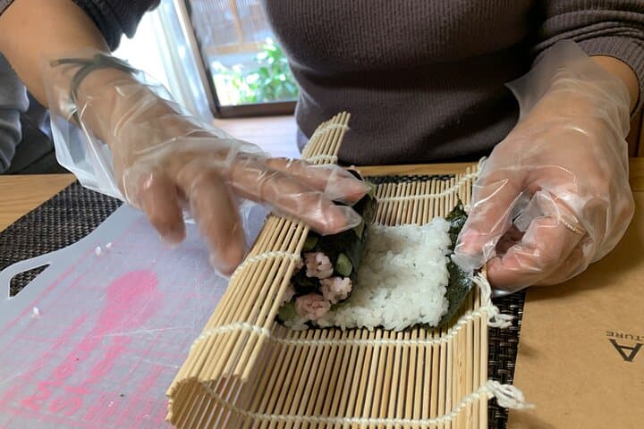 Private Art Sushi Roll Class in Kyoto — photo 3