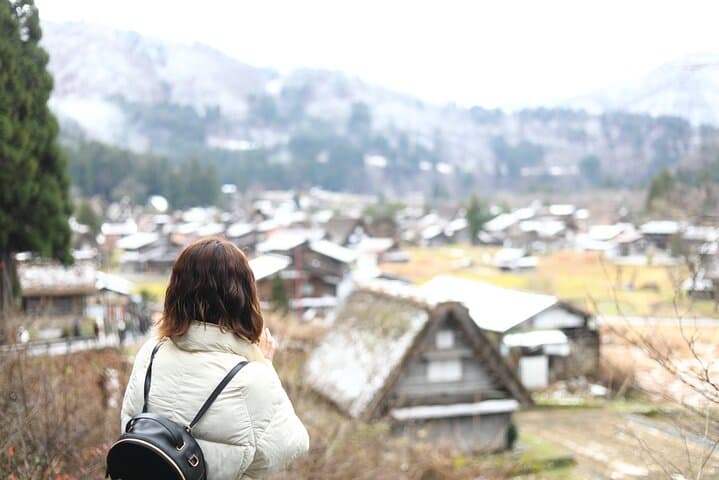 Photoshoot in Shirakawago/Takayama by professional photographer — photo 12