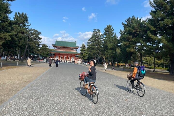 4.5-Hour Kyoto Bike Tour with Lunch and UNESCO Zen Temples — photo 2