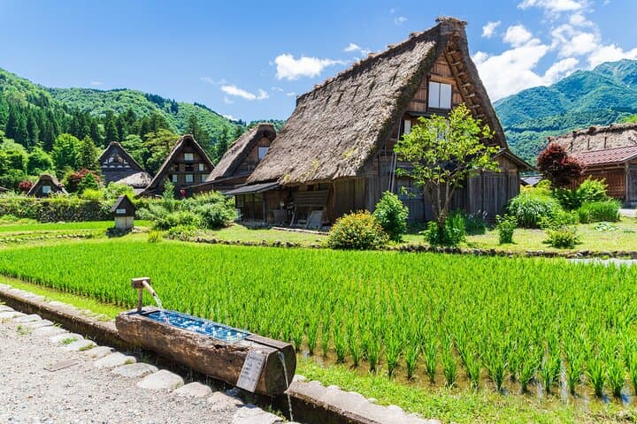Shirakawago Day Trip: Government Licensed Guide & Vehicle from Kanazawa — photo 10