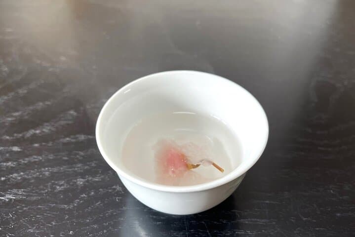 Tea Ceremony Workshop in Tokyo by the Official Instructor — photo 8