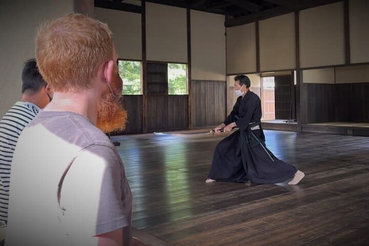 Naganos Hidden Samurai Town & Tomyo Lantern Festival Tour — photo 4