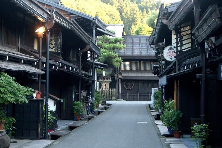 Shirakawago and Takayama Licensed Guide and Vehicle from Kanazawa — photo 13