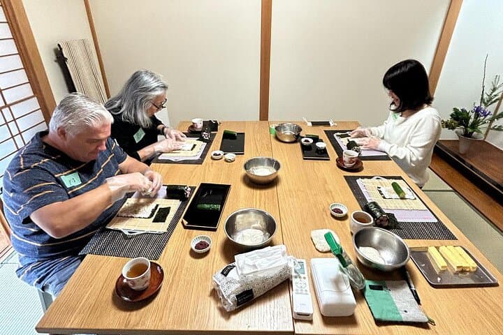 Private Art Sushi Roll Class in Kyoto — photo 16
