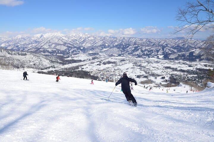 One Way Private Shuttle to Nagano Ski Centers — photo 1