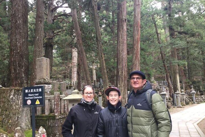 Mt Koya Full Day Tour from Osaka with Licensed Guide and Vehicle — photo 7