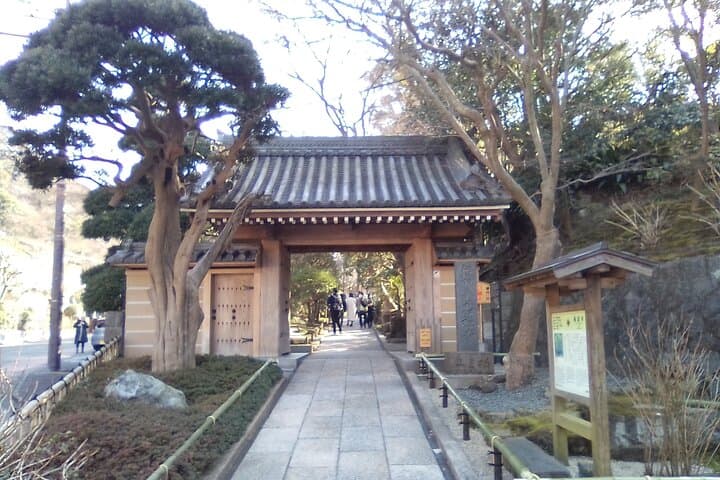 Private Old Temples Guided Tour in Kamakura — photo 2