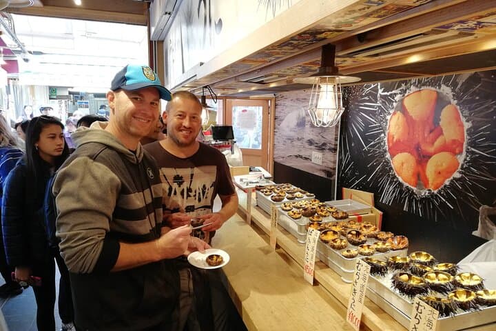 Tsukiji Outer Market Tour with a market insider — photo 12