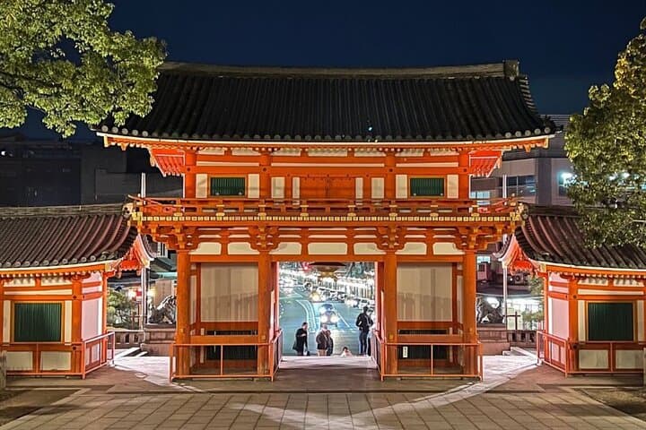 Kyoto: Kawaramachi Local Bar & Izakaya Crawl Tour — photo 9