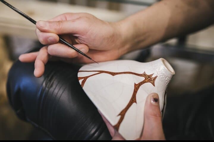 Pure Gold Authentic Kintsugi Ceramic Workshop with Master Artisan — photo 5