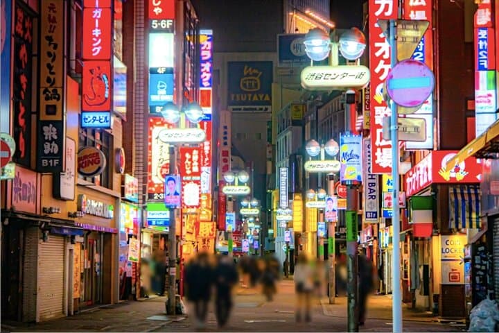 Private Shibuya Bar Hopping with a Master Guide