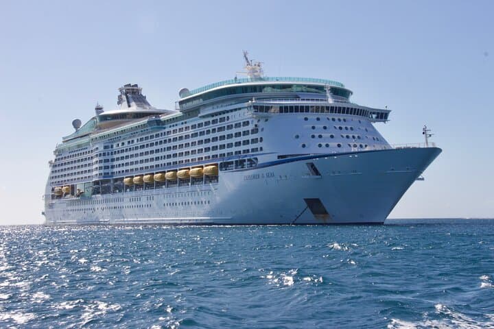 Private Transfer from Tokyo City Hotels to Tokyo Cruise Port — photo 5