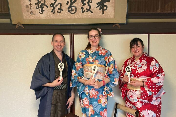 Kimono and Calligraphy Experience in Miyajima — photo 5