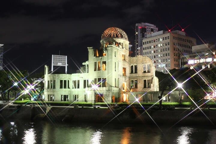 Hiroshima Kagura Dance show and Roof Top Bar Night Tour — photo 3