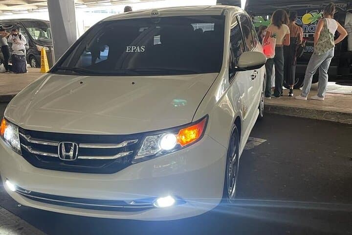 Private Transfer from Tokyo Hotels to Yokohama Cruise Port — photo 9