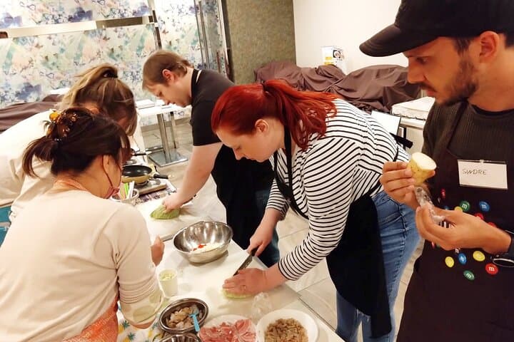Osaka Okonomiyaki Cooking Experience! — photo 8
