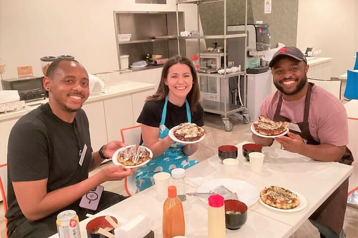 Osaka Okonomiyaki Cooking Experience! — photo 13