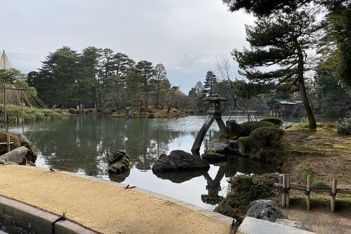 Private Half-Day Kanazawa Walking Tour and Historical Photo Spot — photo 9