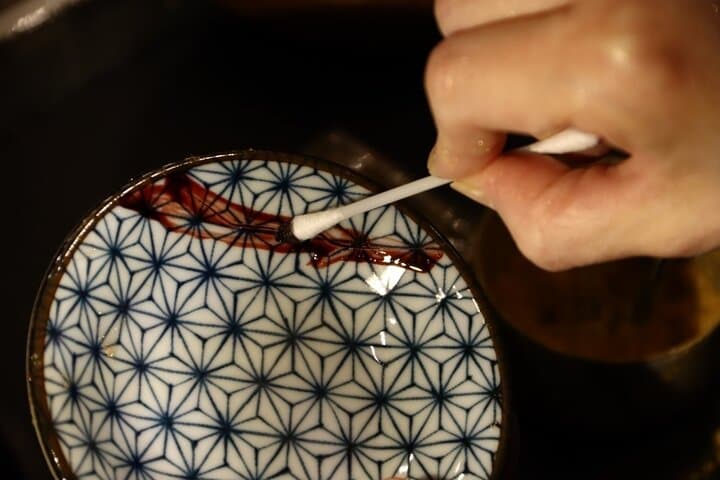 Authentic Kintsugi Experience: Art of Golden Joinery in Tokyo — photo 15