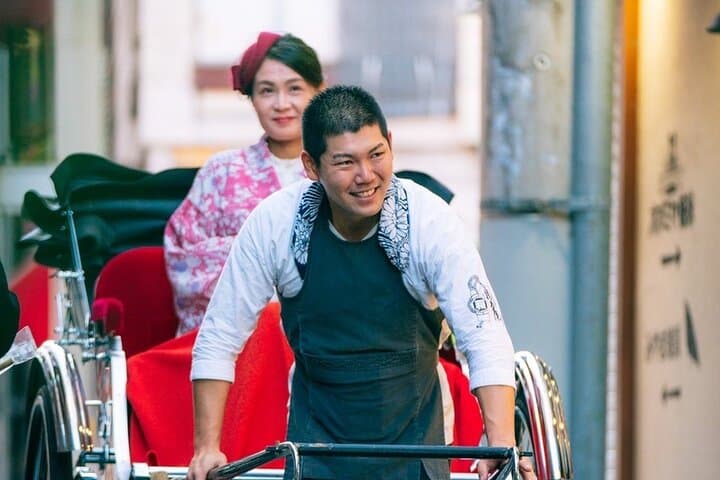 Sushi Making Tokyo with Traditional Rickshaw Ride Tour in Asakusa — photo 5