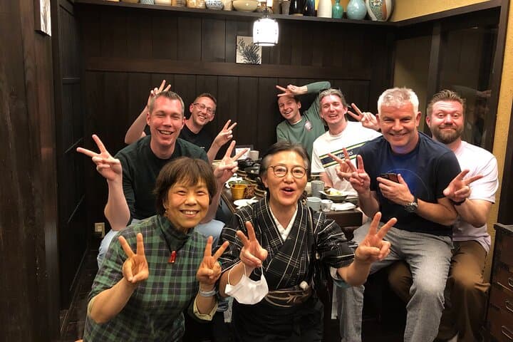 Kanazawa Night Tour with Local Meal and Drinks — photo 14