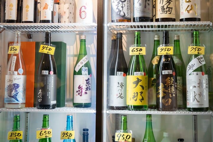 Osaka: Dotombori & Uranamba Area Local Bar & Izakaya Crawl Tour — photo 8