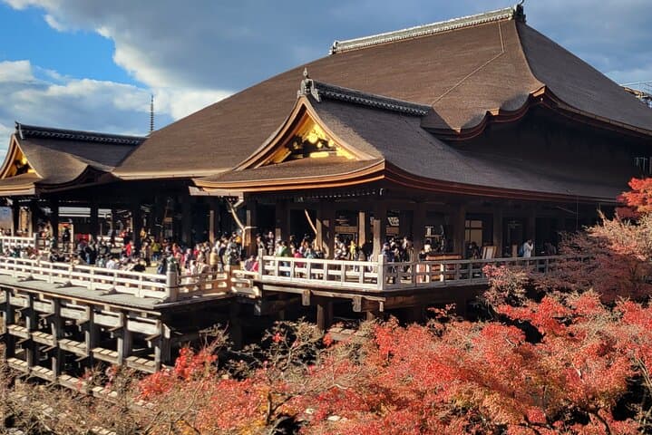 Private Guided Historical Sightseeing Tour in Kyoto — photo 2