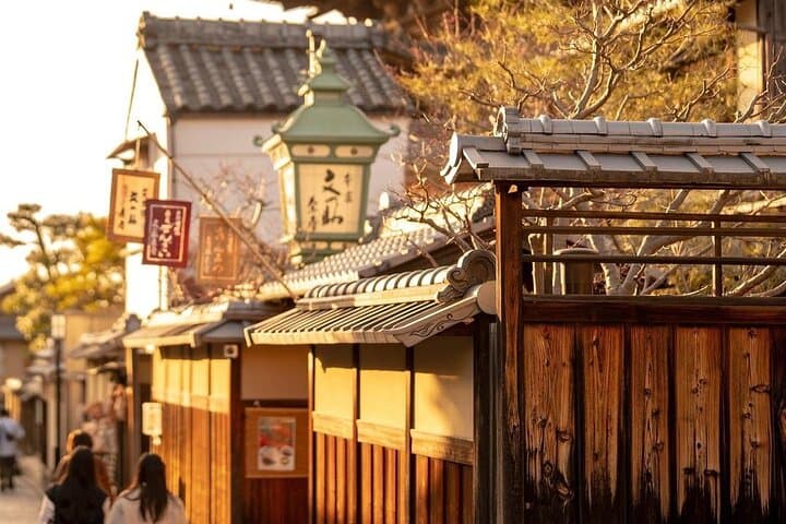 Private Guided Historical Sightseeing Tour in Kyoto — photo 4