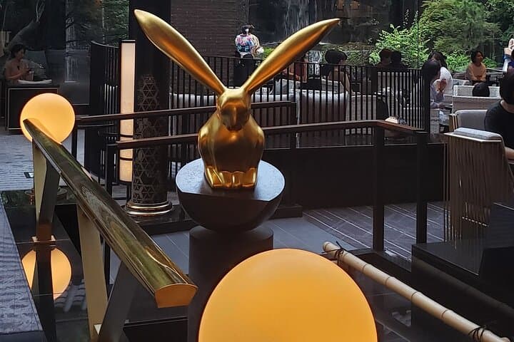 Tokyo Meguro River Private Cultural Tour with Licensed Guide — photo 1