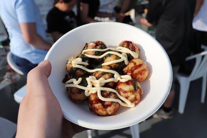 Takoyaki Cooking Experience in Osaka Bay by Cruise — photo 2