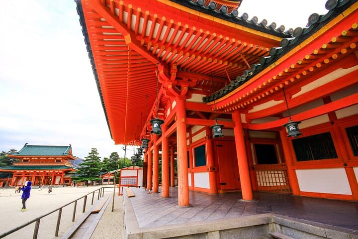Kyoto Imperial Palace & Nijo Castle Guided Walking Tour - 3 Hours — photo 15