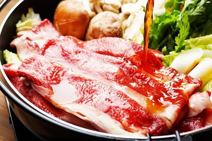 walking the only valley in Tokyo, Eat and Compare Hot Pot Dishes. — photo 2