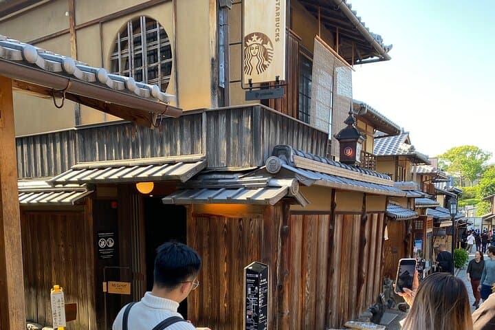 Exclusive Kyoto Day Tour from Osaka by Train and Taxi — photo 9