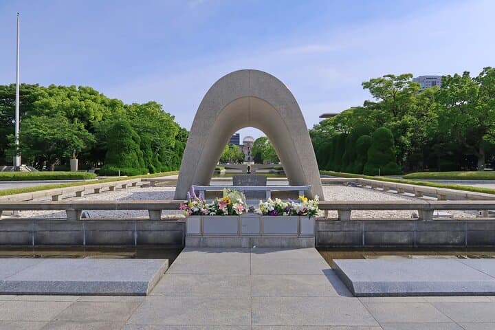 Full Day Tour in Hiroshima and Miyajima — photo 2
