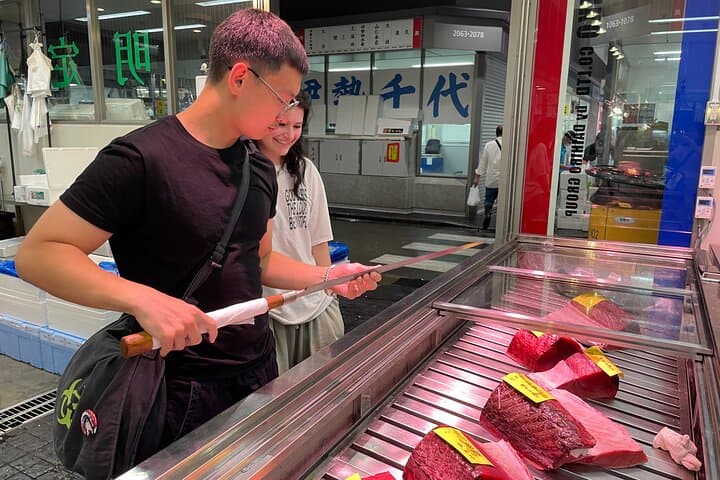Master the art of Sushi : Toyosu Market Tour & Tuna Cutting — photo 6