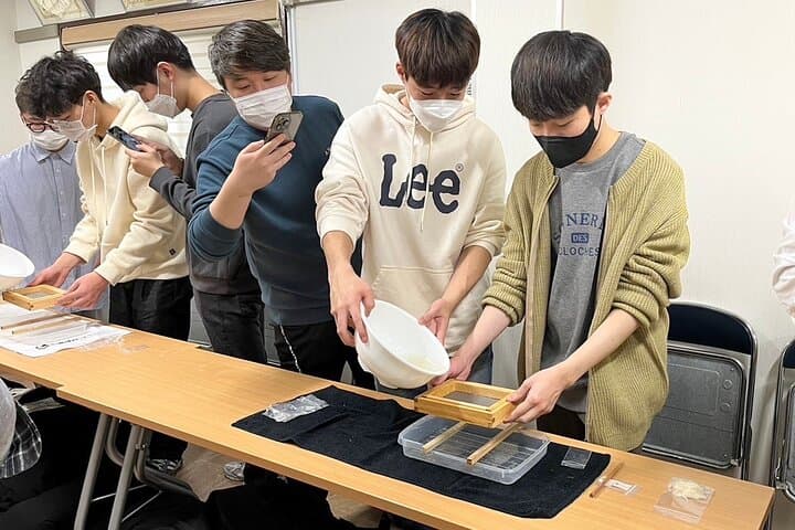 Private Workshop of Handmade Traditional Japanese Paper in Tokyo — photo 6