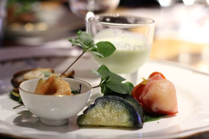 Private Day Tour through Niigata City (History, Sushi, and Sake) — photo 8