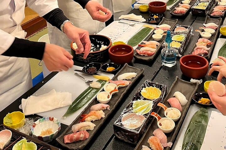 Private Day Tour through Niigata City (History, Sushi, and Sake) — photo 4
