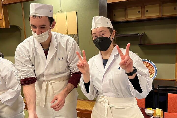 Private Day Tour through Niigata City (History, Sushi, and Sake) — photo 6