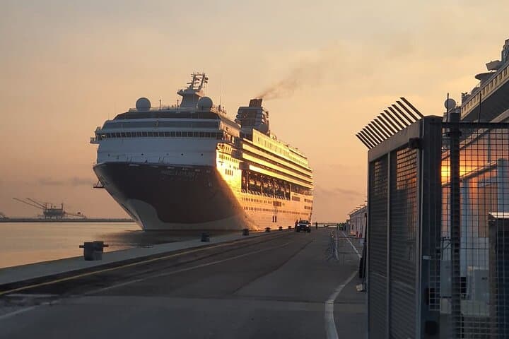 Private Transfer from Kumamoto Airport KMJ to Miyazaki Port — photo 10