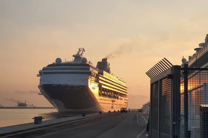Private Transfer from Kumamoto City Hotels to Miyazaki Port — photo 10