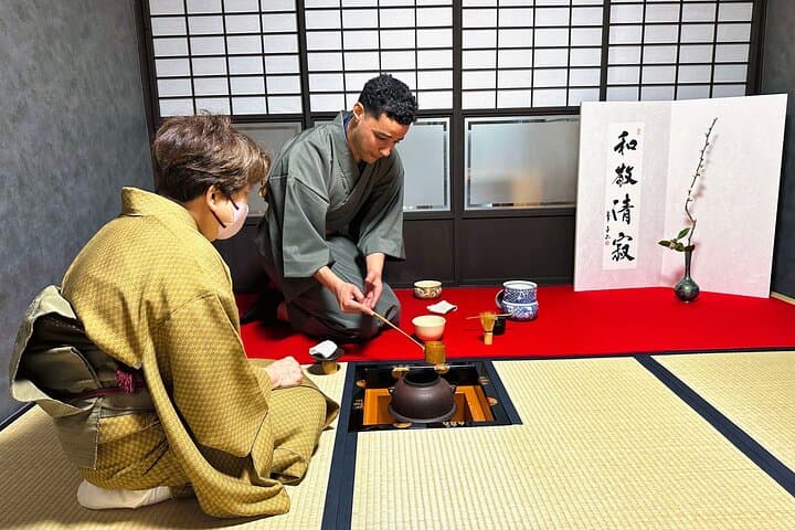 Kyoto Tea Ceremony with Kimono near Imamiya Jinjya Shrine — photo 4