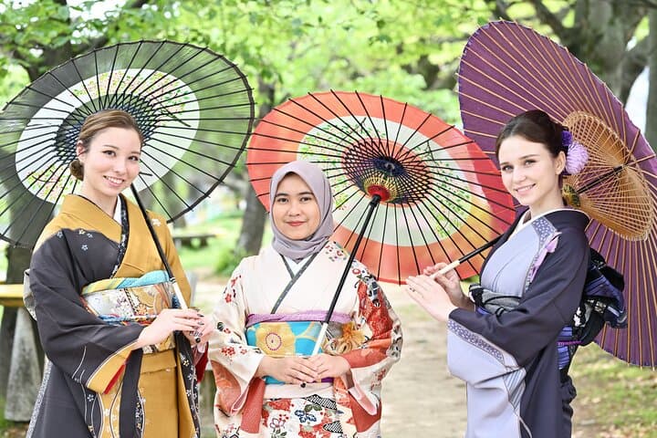 Hiroshima Kimono Rental and Photo Shoot — photo 4